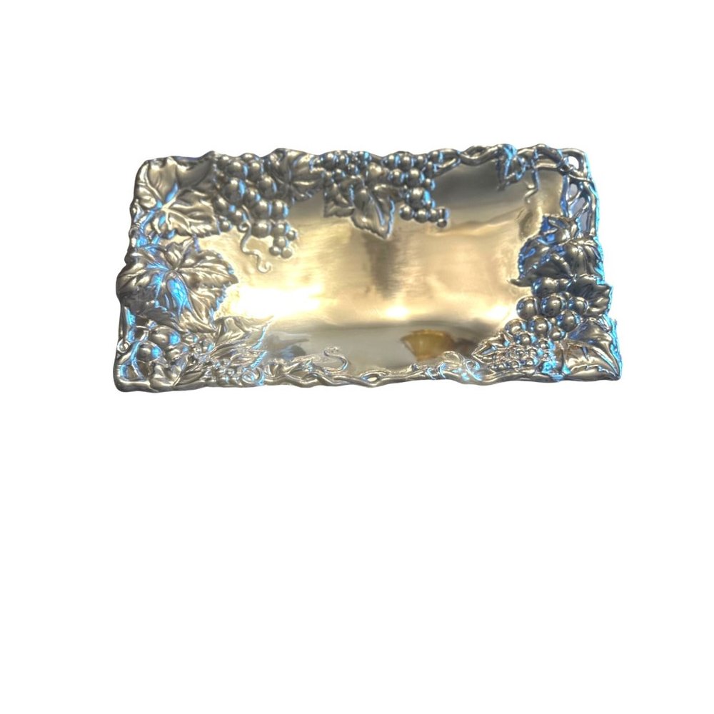Arthur Court Aluminum Serveware Grapes and Leaf‎ Design